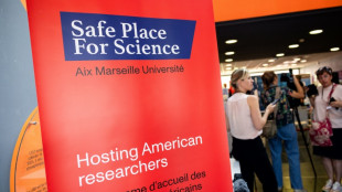 'Science refugees': French university welcomes first US researchers