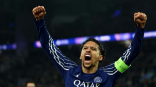 C1: le PSG tremble, chute &agrave; Aston Villa mais retrouve les demi-finales