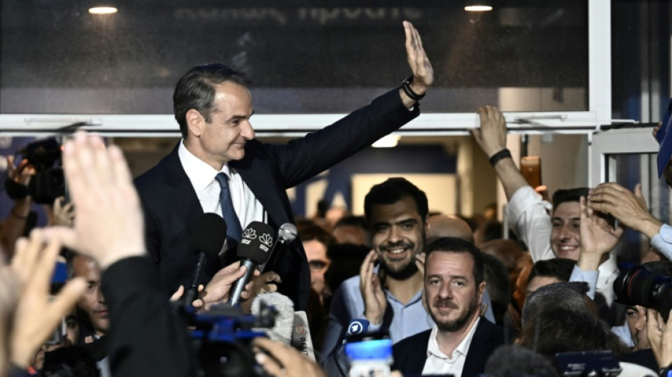 Primeiro-ministro grego pede novas elei&ccedil;&otilde;es ap&oacute;s vit&oacute;ria sem maioria absoluta
