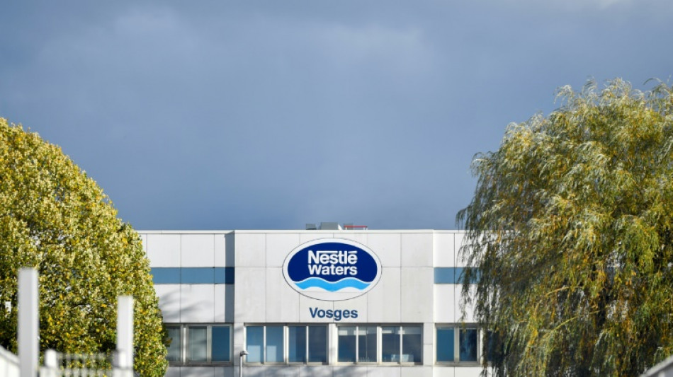 Des taux "incommensurables"&nbsp;de microplastiques retrouv&eacute;s dans les eaux Contrex et H&eacute;par, r&eacute;v&egrave;le Mediapart