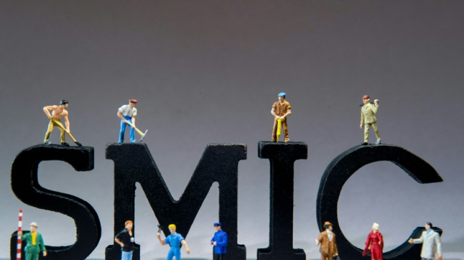 Inflation: le Smic va augmenter automatiquement le 1er mai entre 2,4 et 2,6% (minist&egrave;re du Travail &agrave; l'AFP)