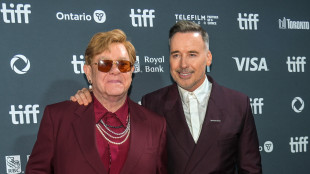 Elton John si racconta, non &egrave; mai troppo tardi per essere felici
