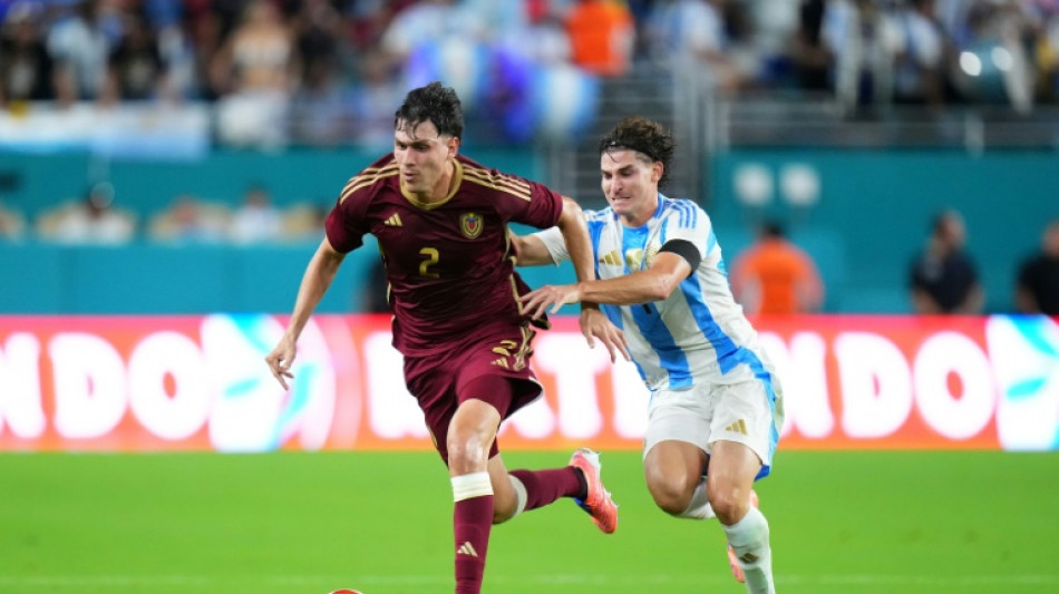 Botafogo anuncia contrata&ccedil;&atilde;o do zagueiro venezuelano Nahuel Ferraresi