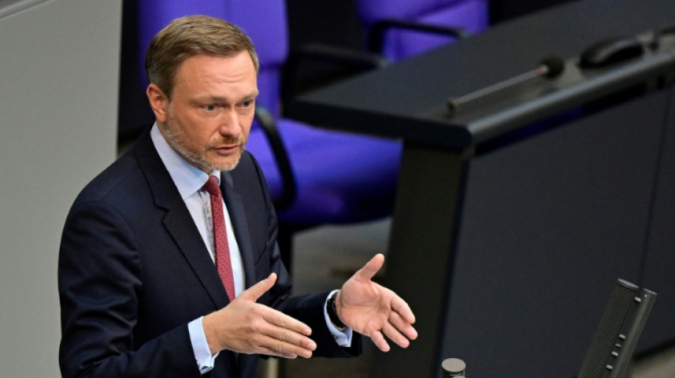 Lindner wirbt f&uuml;r Etatplan mit vielen Unsicherheiten