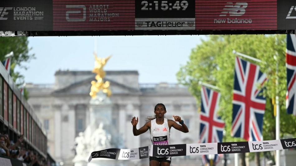 &Auml;thioperin Assefa gewinnt London-Marathon mit Weltrekord