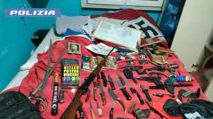 Arrestato 19enne nel Pavese, aveva armi e simboli nazisti