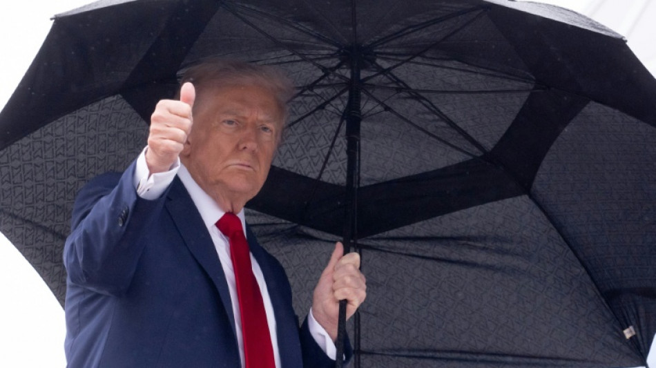 La guerre &agrave; Gaza est "termin&eacute;e", dit Trump en route vers le Moyen-Orient