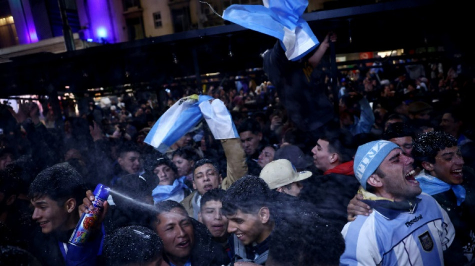 El Obelisco, de fiesta en Buenos Aires tras consagraci&oacute;n de Argentina en Copa Am&eacute;rica