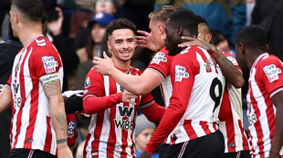 Sunderland surpreende, vence Chelsea fora e sobe para 2&ordm; no Ingl&ecirc;s