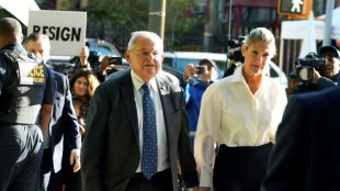 Senador dos EUA Bob Men&eacute;ndez se declara inocente de ser agente do Egito