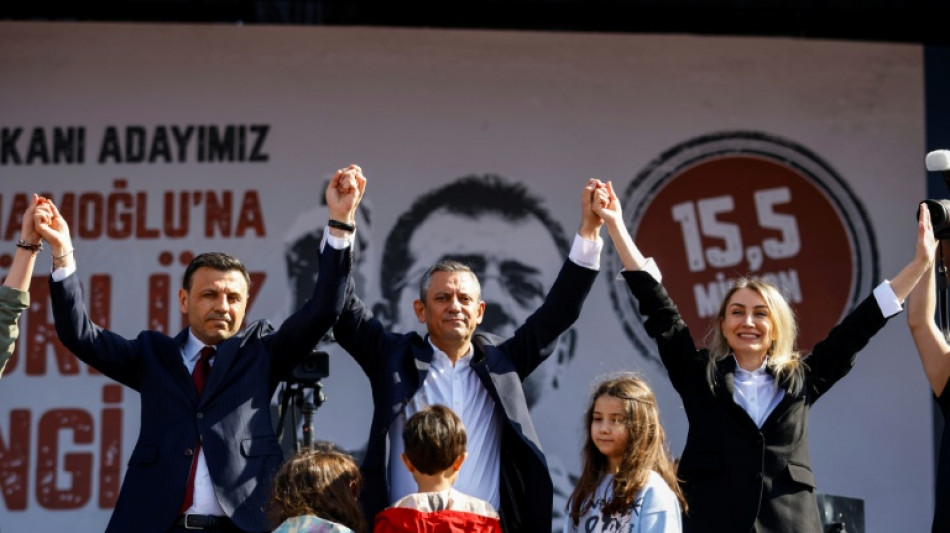 Türkisches Gericht setzt Führungsriege der oppositionellen CHP in Istanbul ab