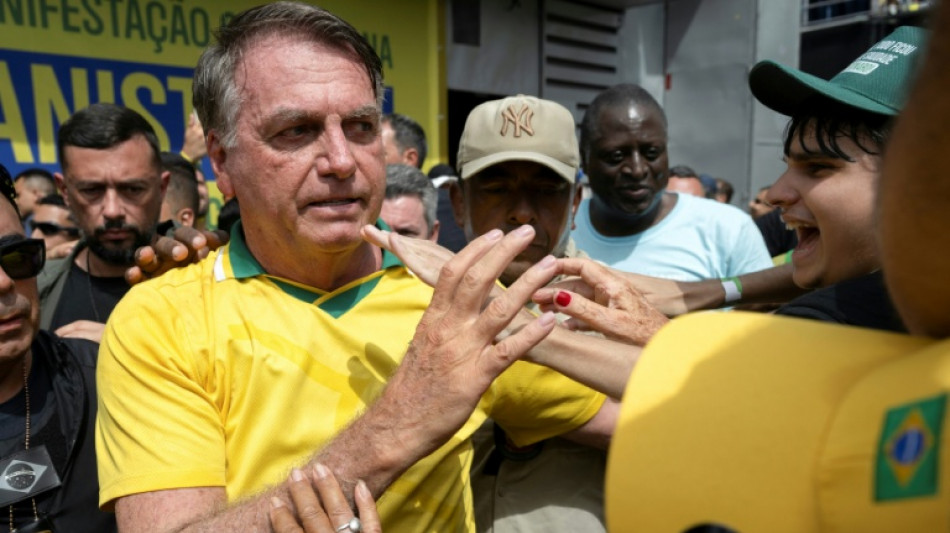 Bolsonaro deixa UTI quase três semanas depois de cirurgia abdominal