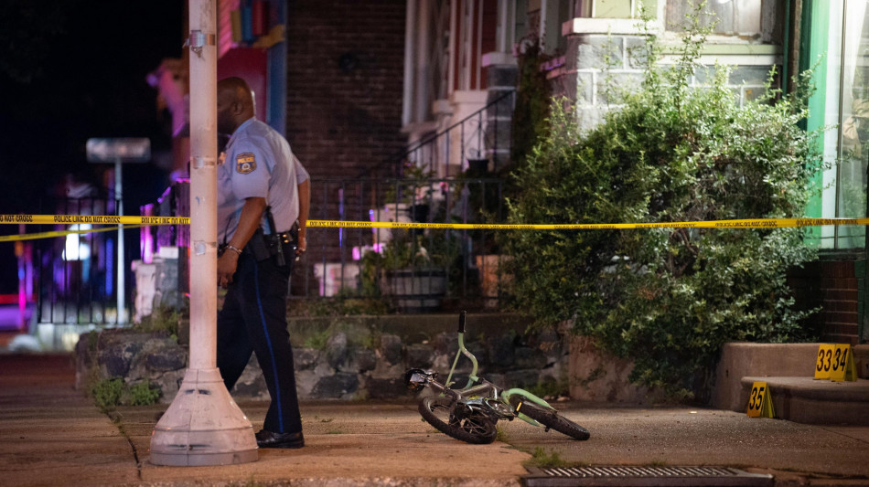 Sparatoria in corso in un'università a Philadelphia