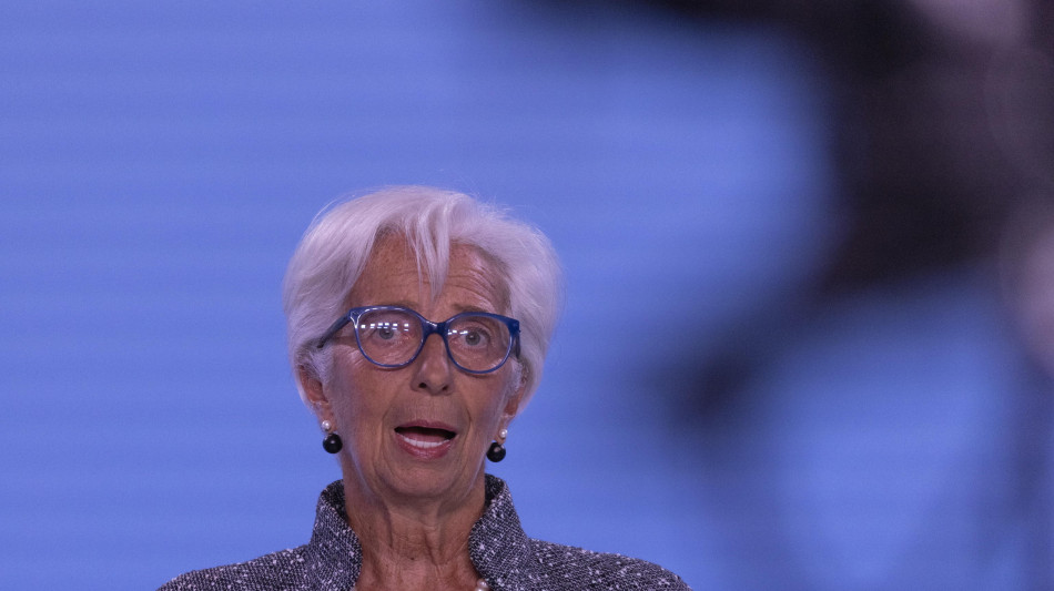 Lagarde, 'davanti a noi c'&egrave; ancora una profonda incertezza'