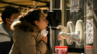 Les cas de Covid explosent en Chine mais "impossible" de les d&eacute;nombrer