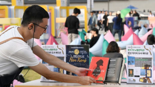 Han Kang vende mais de um milh&atilde;o de livros na Coreia do Sul ap&oacute;s vencer o Nobel
