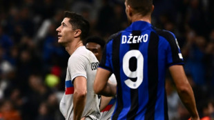 El Barcelona se estampa en Mil&aacute;n y compromete su pase a octavos de Champions