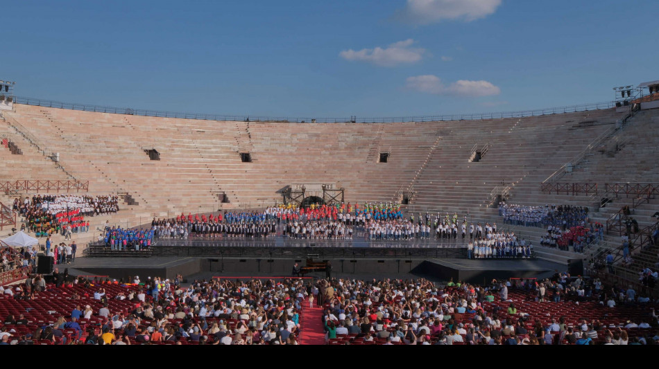 Zecchino d'Oro in Arena, 830 bambini cantano il Va' Pensiero