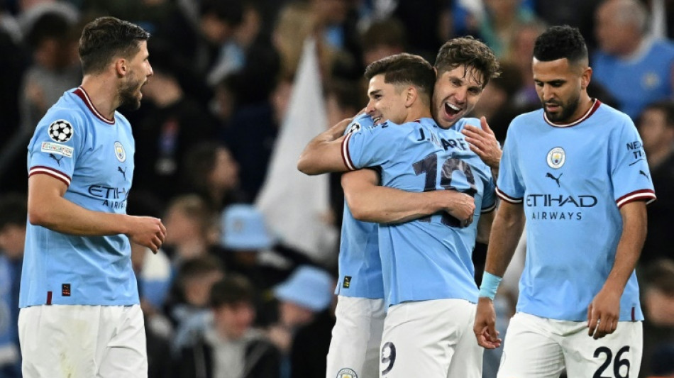 "Uma noite maravilhosa" para o City, comemora Bernardo Silva