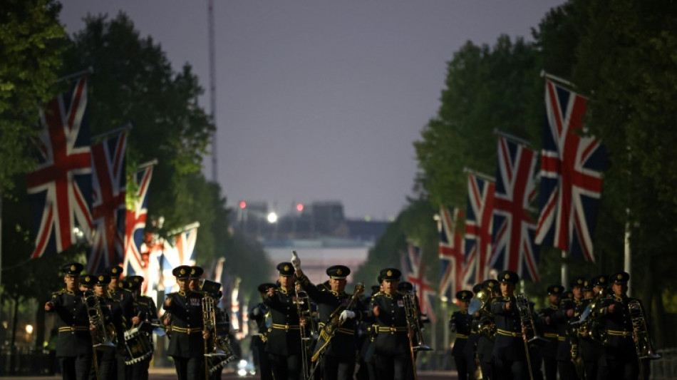Les Britanniques célèbrent en fanfare les 80 ans de la fin de la dernière guerre mondiale