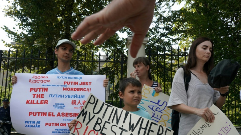 Justi&ccedil;a russa rejeita recurso de opositor Navalny contra pena de 19 anos de pris&atilde;o