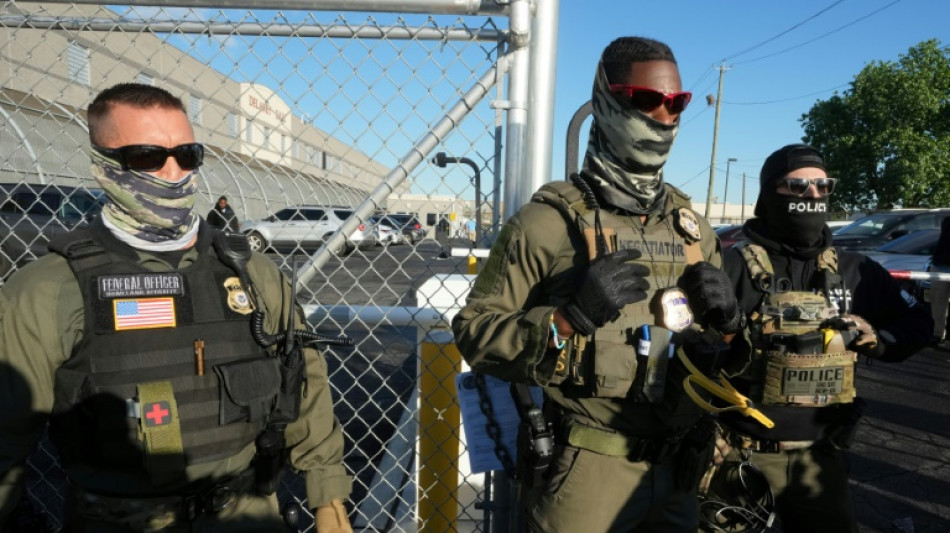 Agentes de inmigraci&oacute;n de Trump provocan furia y temor en las calles de EEUU