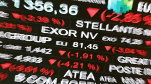 Trump amea&ccedil;a China com tarifa adicional de 50%