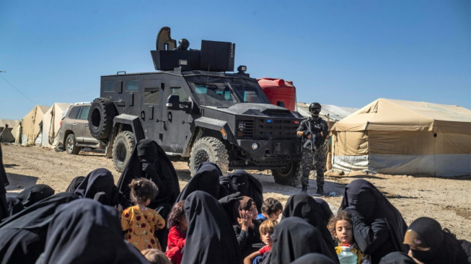 Frankreich holt drei Frauen und zehn Kinder aus Gefangenenlagern in Syrien zur&uuml;ck