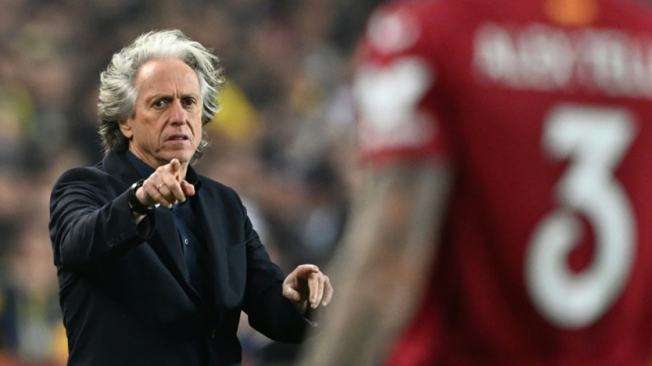 Jorge Jesus n&atilde;o &eacute; mais t&eacute;cnico do Fenerbah&ccedil;e