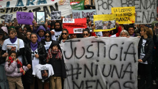 Milhares marcham em Buenos Aires para pedir justi&ccedil;a por triplo feminic&iacute;dio na Argentina