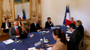 Covid-19: la septi&egrave;me vague s'acc&eacute;l&egrave;re, appels &agrave; la remise du masque dans les transports