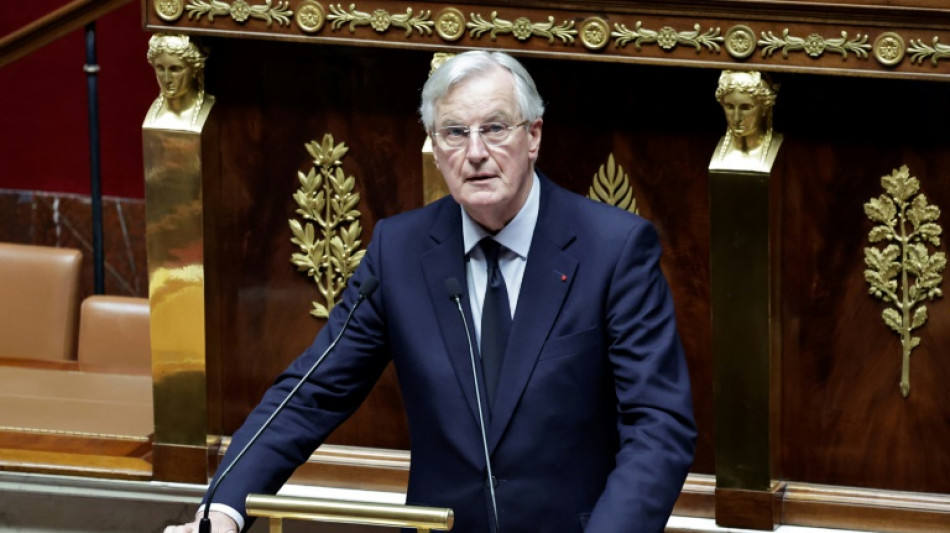Les soutiens de Barnier appellent chaque d&eacute;put&eacute; &agrave; la "responsabilit&eacute;" &agrave; la veille de la censure