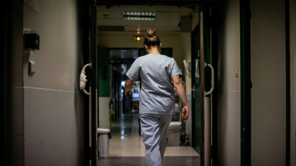 Les infirmi&egrave;res en premi&egrave;re ligne face aux difficult&eacute;s d'acc&egrave;s aux soins