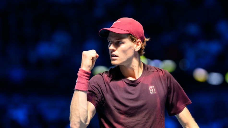 Sinner vence Bublik e vai &agrave; semifinal do ATP 500 de Viena; Zverev avan&ccedil;a sem jogar