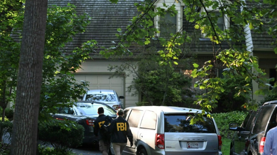 Le FBI perquisitionne le domicile d'un ex-haut conseiller de Trump, devenu opposant